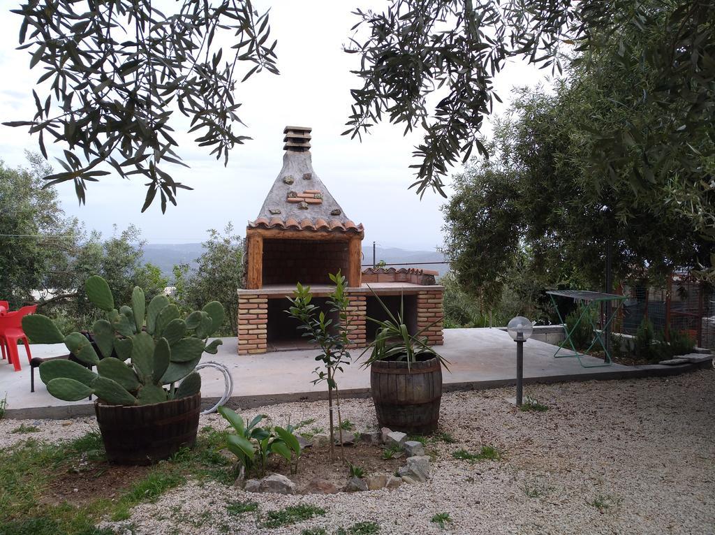 Serranello Azienda Agricola Apartment Bono  Bagian luar foto